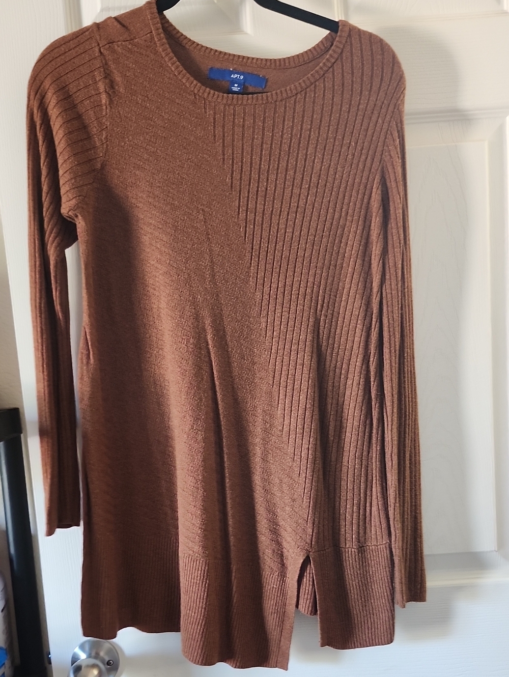 Apt. 9 Ribbed Long Sleeve Tunic in Rust Brown